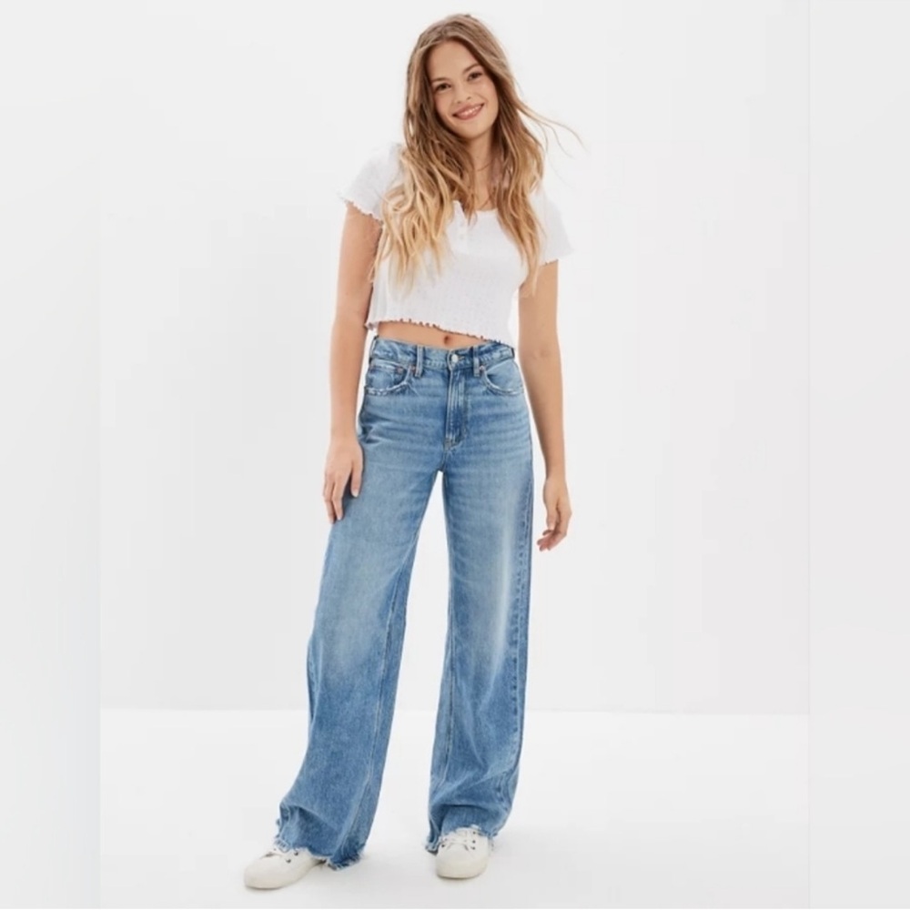 American Eagle Super High Rise Baggy Jeans